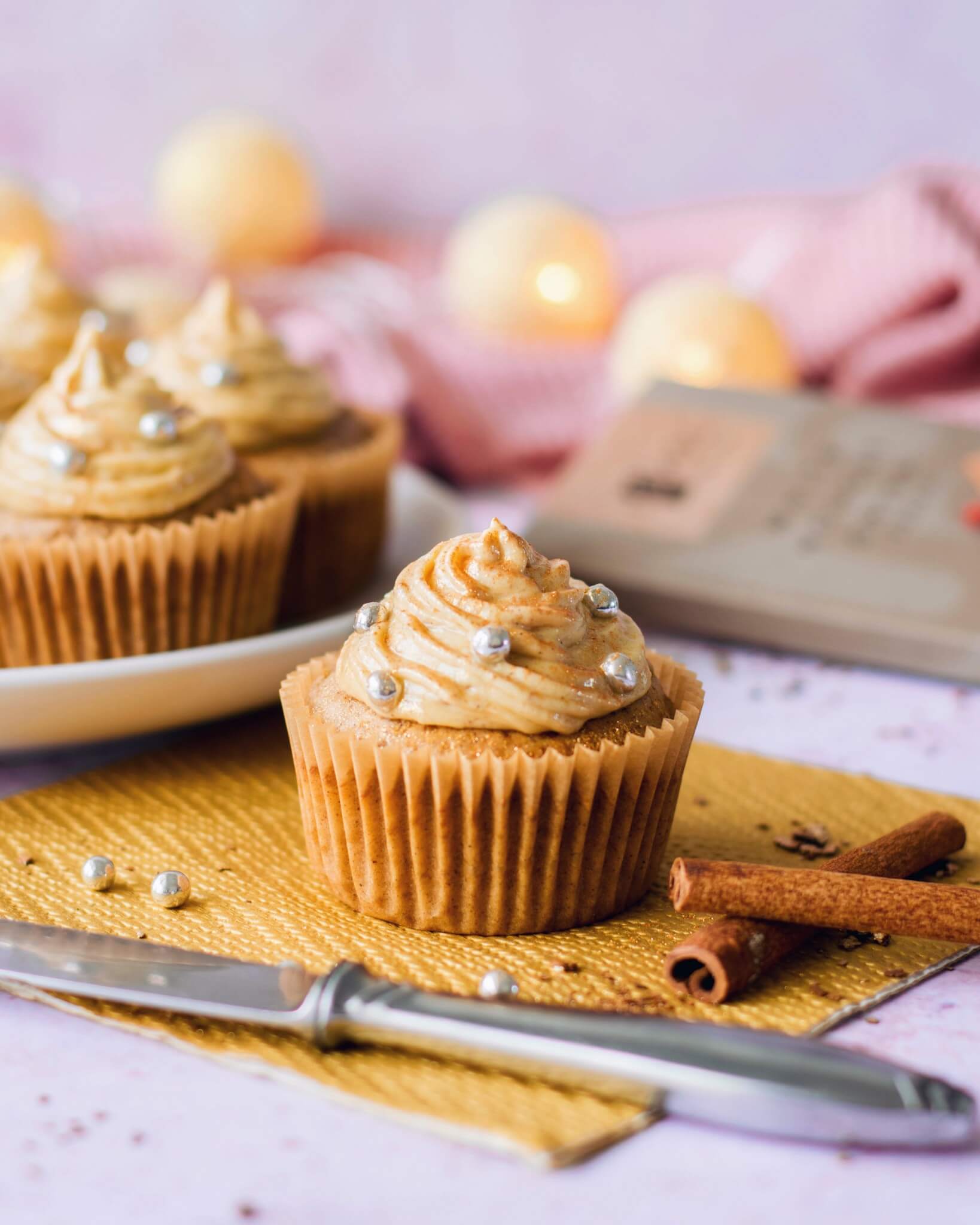 Nougat Cinnamon Cupcakes - The Tasty K